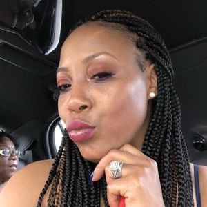 Meet your Posher, Tinisha